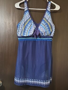 no name brand ladies Swimsuit blue Large